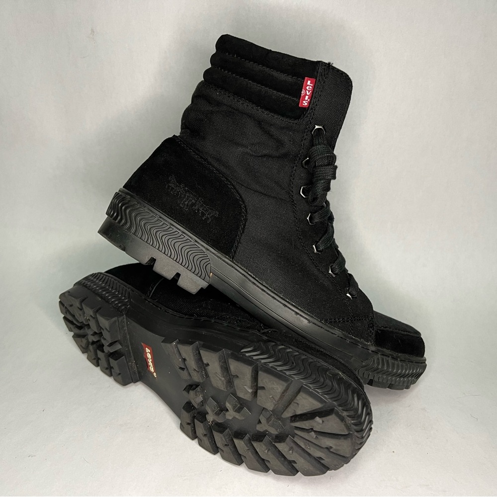 Levi’s Mens Vintage Hightop Sneakers (US 9.5)